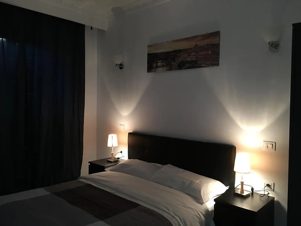 Gianni'S Guest House Roma Itália